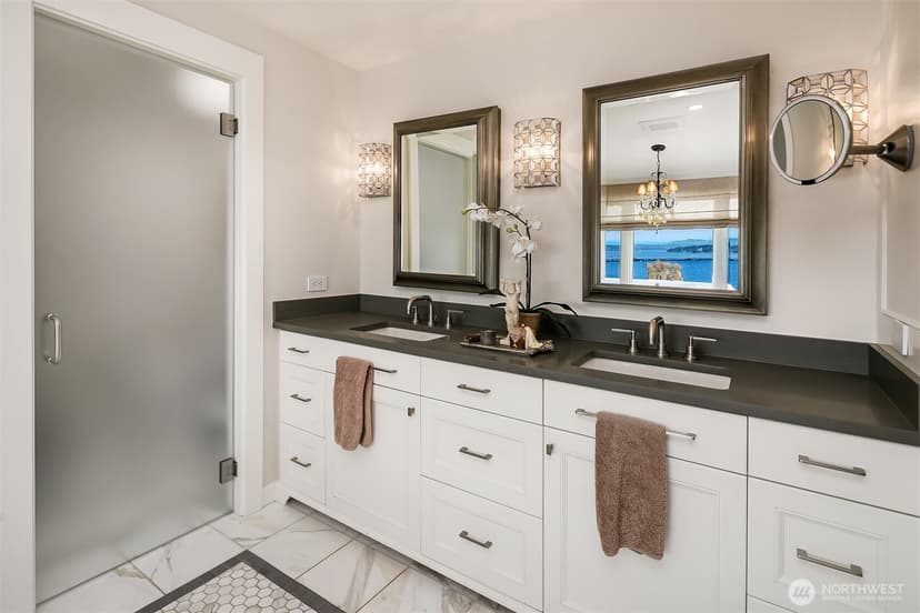 Property photo for 3408 E Laurelhurst Drive NE, Seattle photo 24