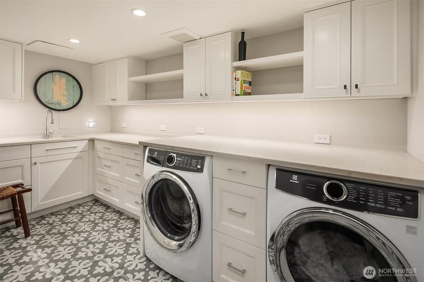 Property photo for 3408 E Laurelhurst Drive NE, Seattle photo 31