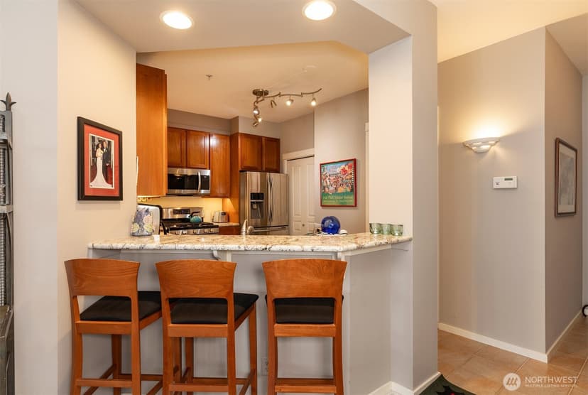 Property photo for 2000 Alaskan Way #255, Seattle photo 11