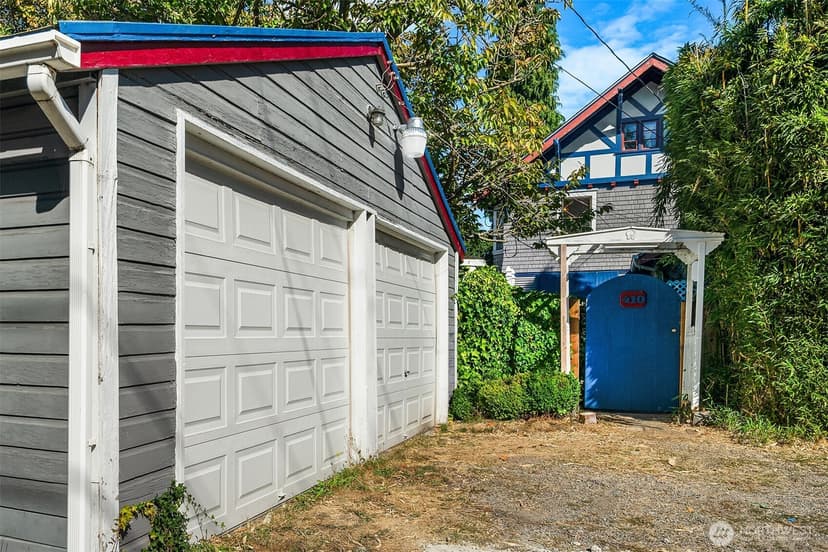 Property photo for 410 N Tacoma Avenue, Tacoma photo 31