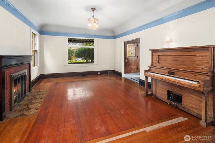 Property photo for 410 N Tacoma Avenue, Tacoma photo 10