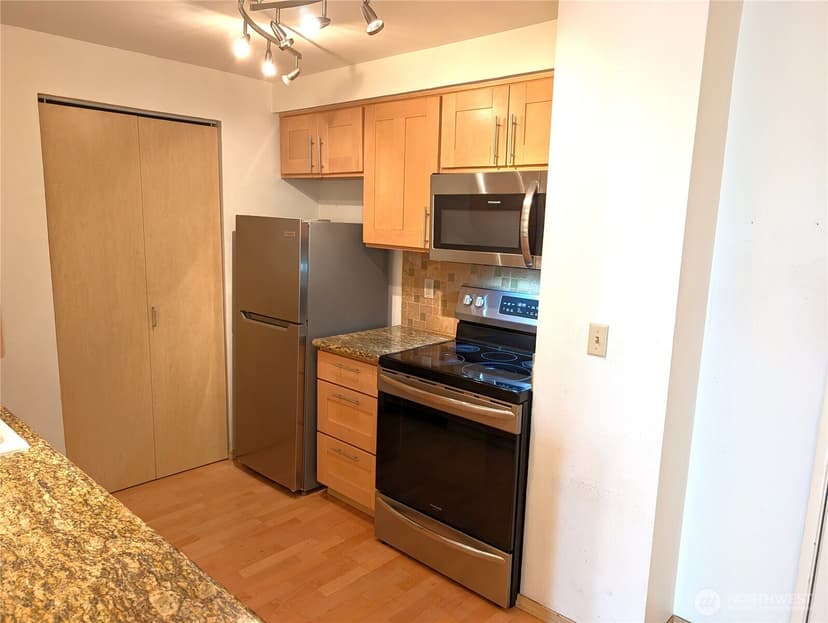 Property photo for 6960 California Avenue SW #A104, Seattle photo 14