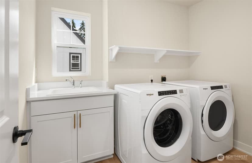 Property photo for 9007 NE 203rd Lane #D, Bothell photo 16