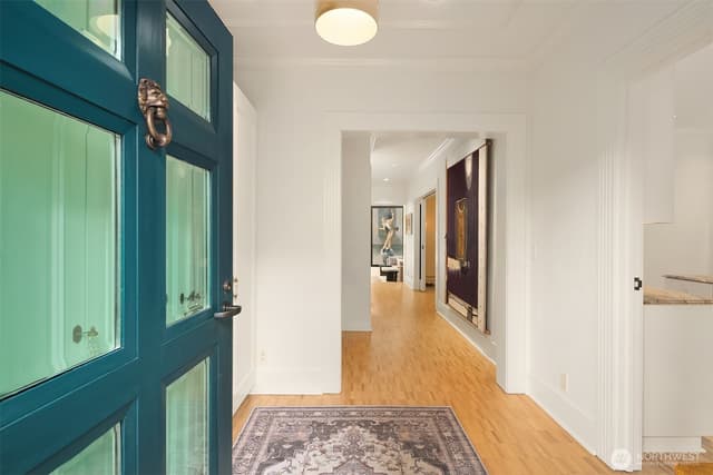 Property photo for 905 Harvard Avenue E, Seattle photo 4