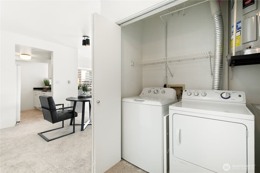 Property photo for 1415 2nd Avenue #1607, Seattle photo 15