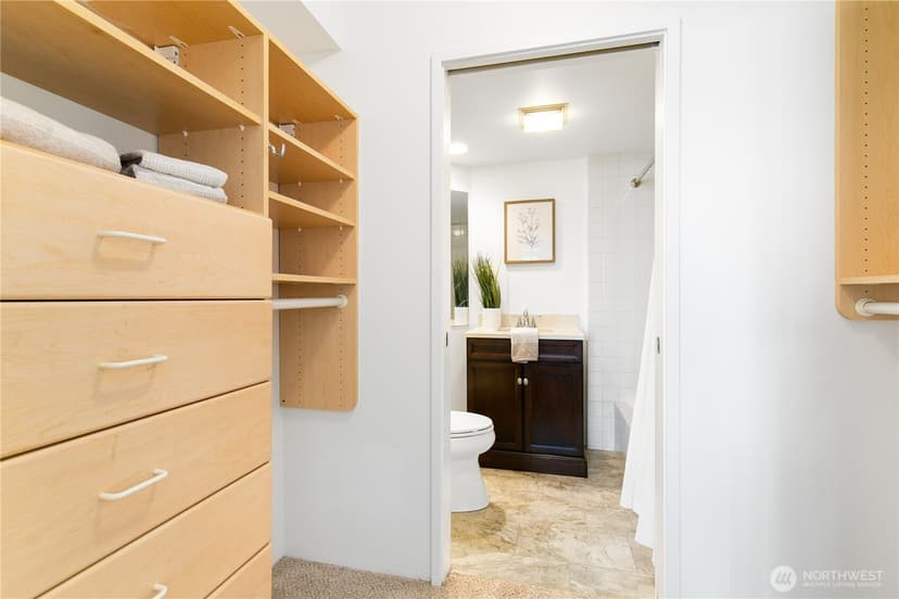 Property photo for 1415 2nd Avenue #1607, Seattle photo 18