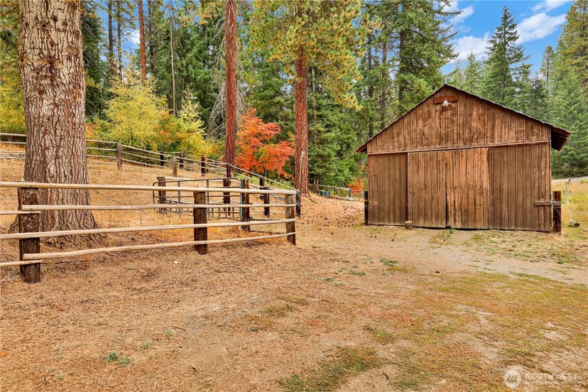 Property photo for 2001 Zrebiec Road, Cle Elum photo 32