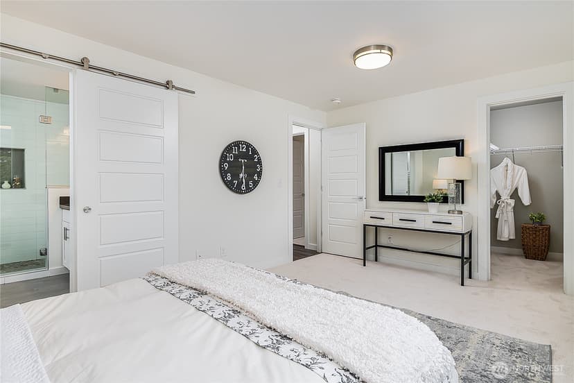 Property photo for 3110 S Dakota Street, Seattle photo 12
