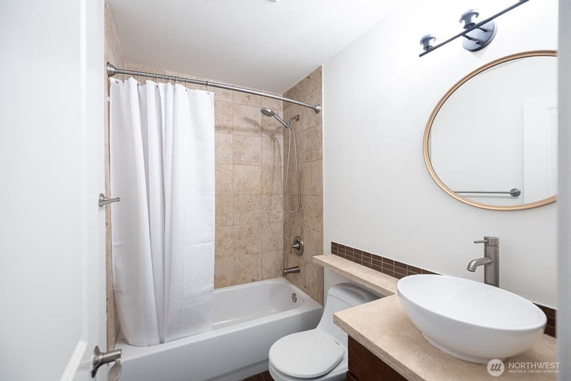 Property photo for 5220 42nd Avenue S, Seattle photo 9
