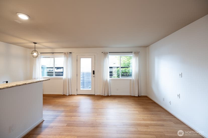 Property photo for 5220 42nd Avenue S, Seattle photo 7