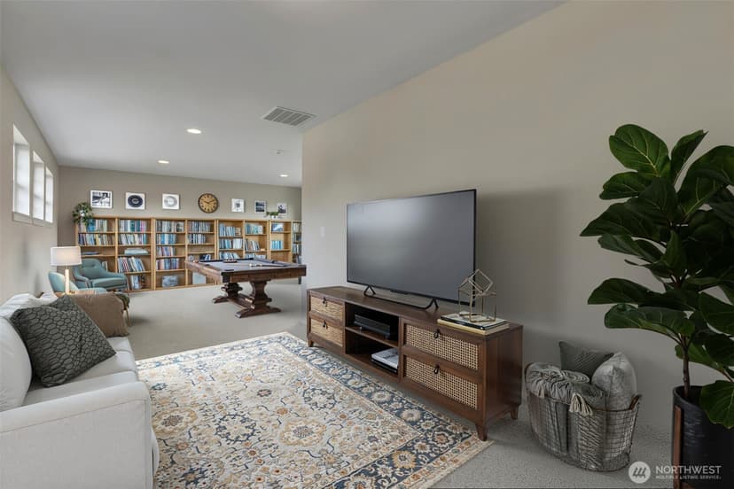 Property photo for 20204 Island Parkway E, Lake Tapps photo 24