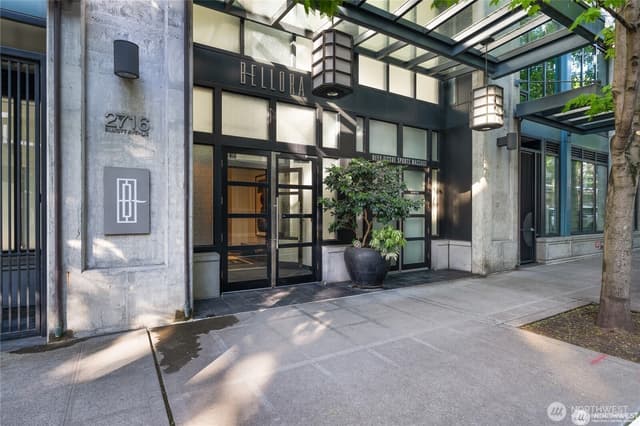Property photo for 2716 Elliott Avenue #404, Seattle