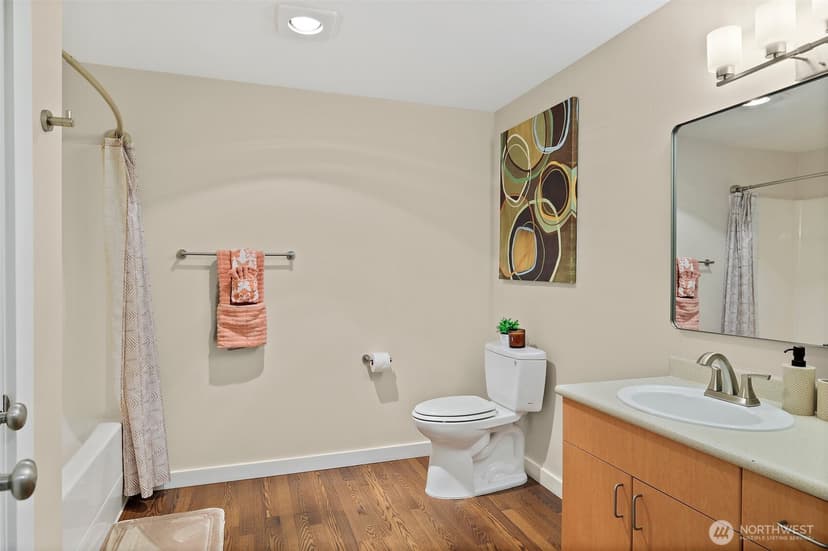 Property photo for 107 20th Avenue #306, Seattle photo 11