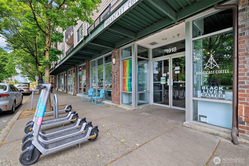 Property photo for 107 20th Avenue #306, Seattle photo 23