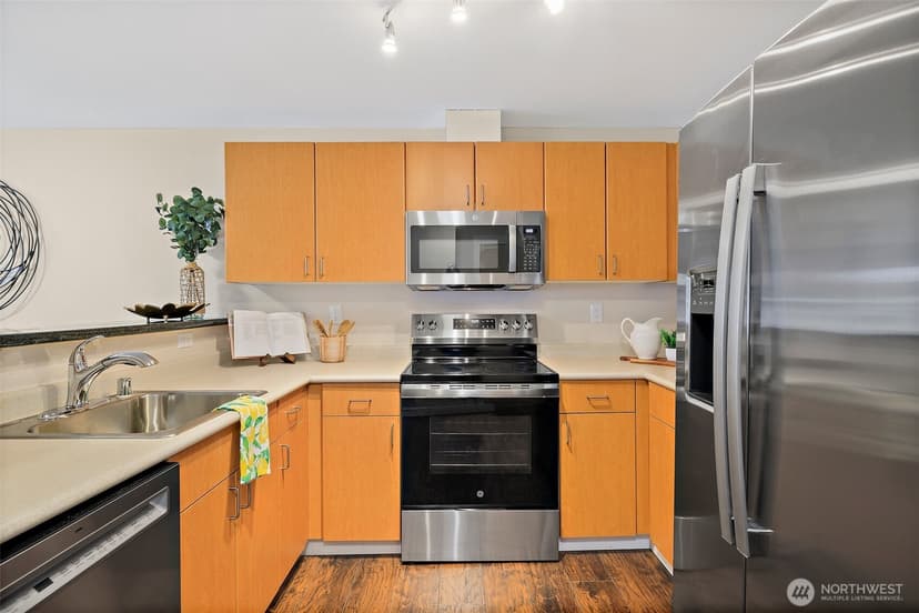 Property photo for 107 20th Avenue #306, Seattle photo 8