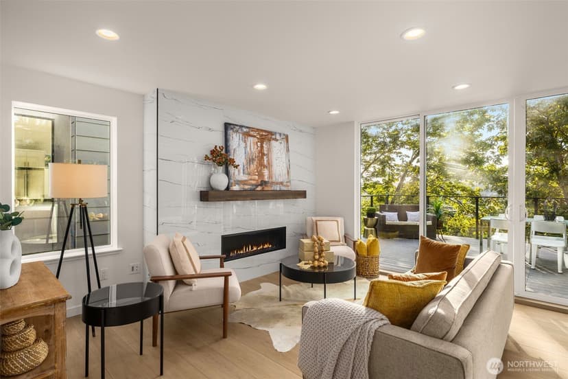 Property photo for 1801 29th Avenue S, Seattle photo 8