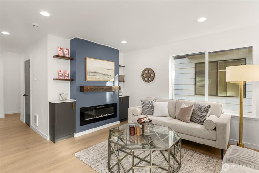 Property photo for 1801 29th Avenue S, Seattle photo 4