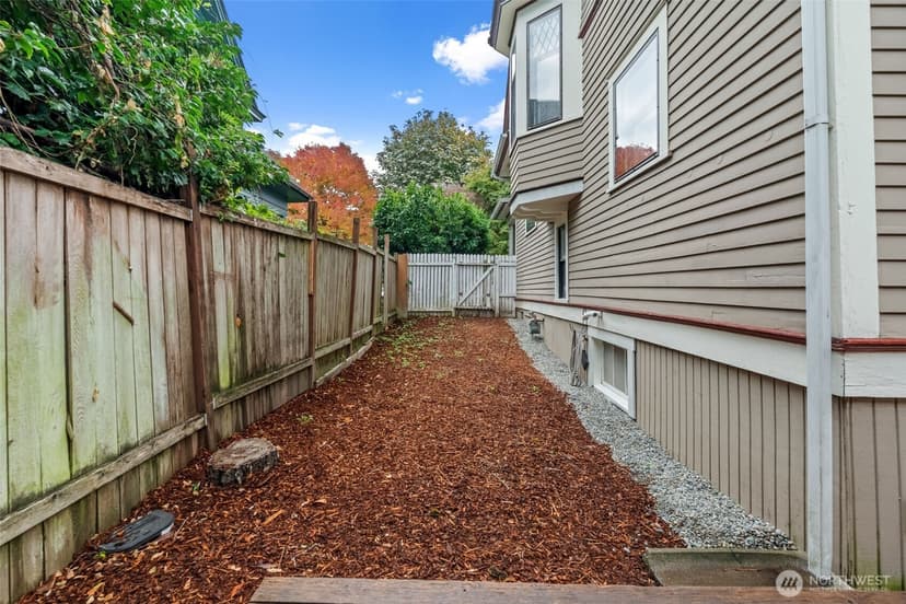 Property photo for 723 N K Street, Tacoma photo 37