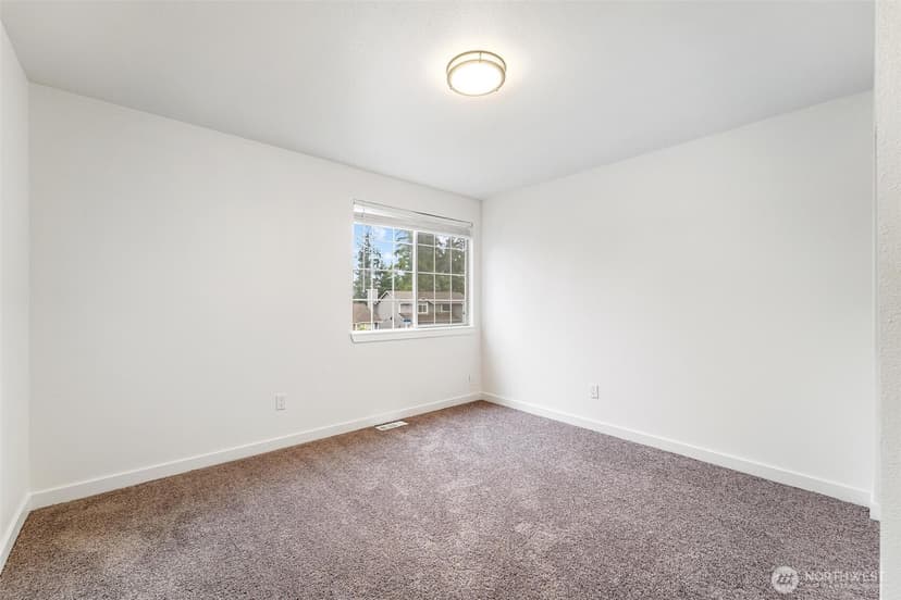 Property photo for 604 213TH Street SW, Bothell photo 23