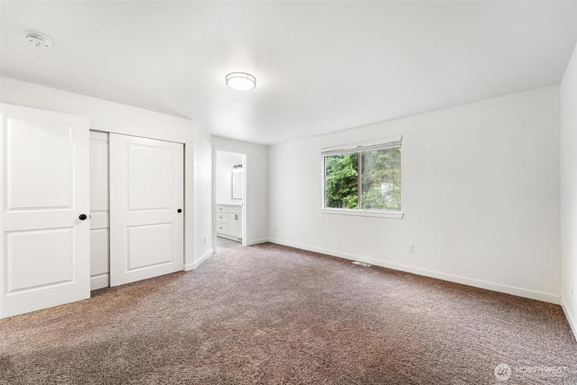 Property photo for 604 213TH Street SW, Bothell photo 27