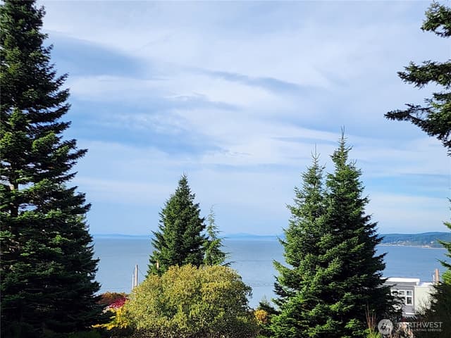 Property photo for 1885 Salmonberry Road, Langley photo 5