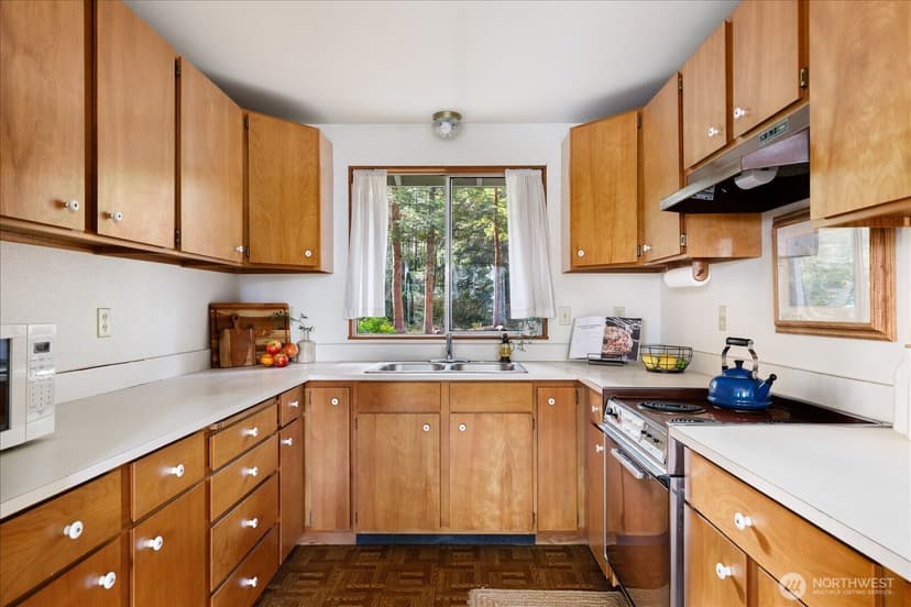 Property photo for 1885 Salmonberry Road, Langley photo 8