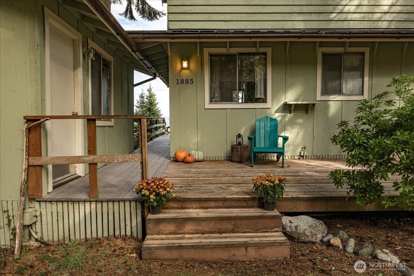 Property photo for 1885 Salmonberry Road, Langley photo 2