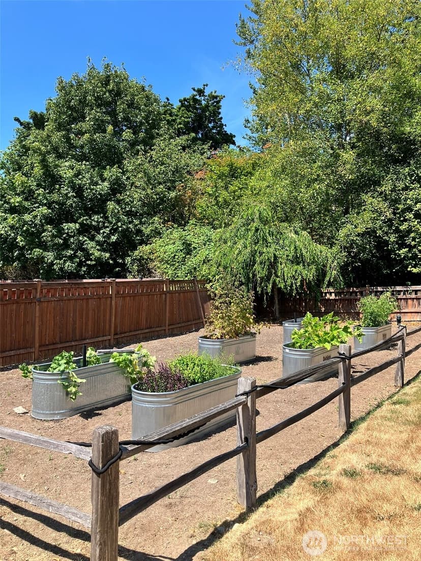 Property photo for 23 123rd Street NW, Marysville photo 34