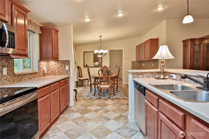 Property photo for 4621 Deer Lake Road, Clinton photo 11