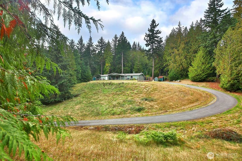 Property photo for 4621 Deer Lake Road, Clinton photo 37