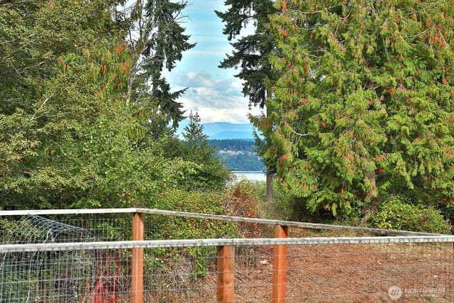 Property photo for 4621 Deer Lake Road, Clinton photo 2