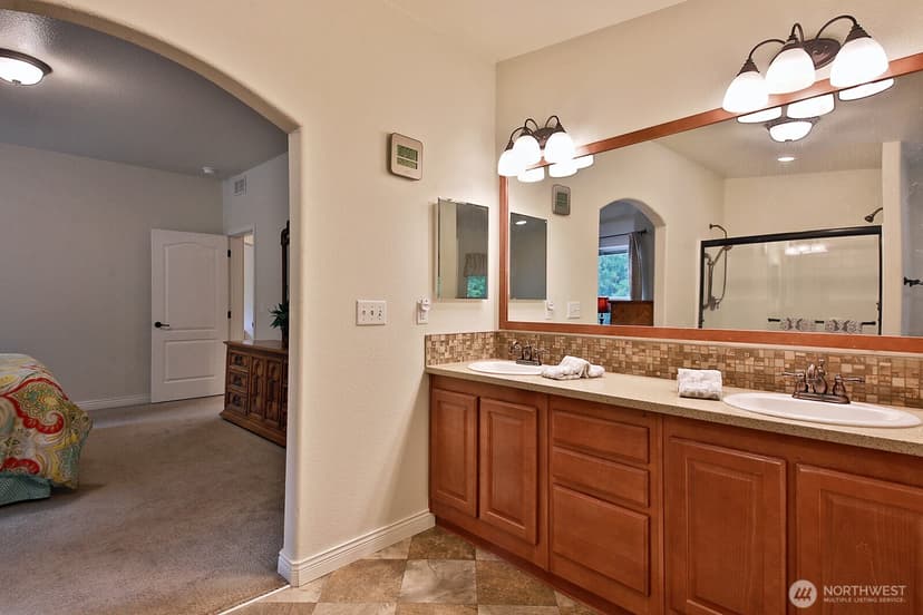 Property photo for 4621 Deer Lake Road, Clinton photo 17
