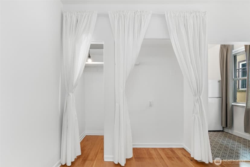 Property photo for 7 Harrison Street #26, Seattle photo 11