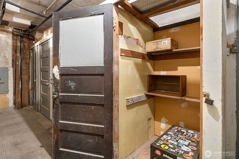 Property photo for 7 Harrison Street #26, Seattle photo 39