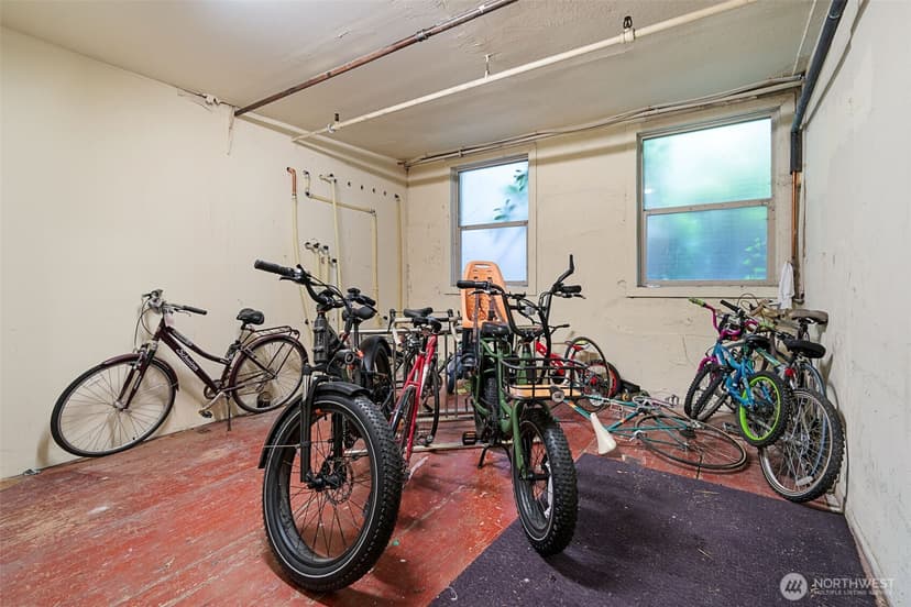 Property photo for 7 Harrison Street #26, Seattle photo 38
