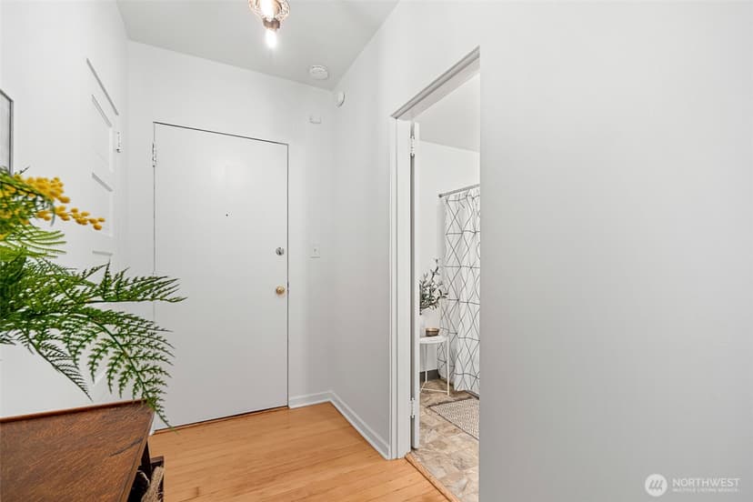 Property photo for 7 Harrison Street #26, Seattle photo 24