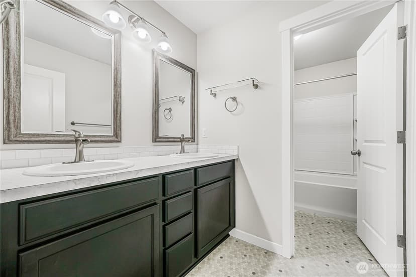Property photo for 3585 E Grandview Avenue, Tacoma photo 20
