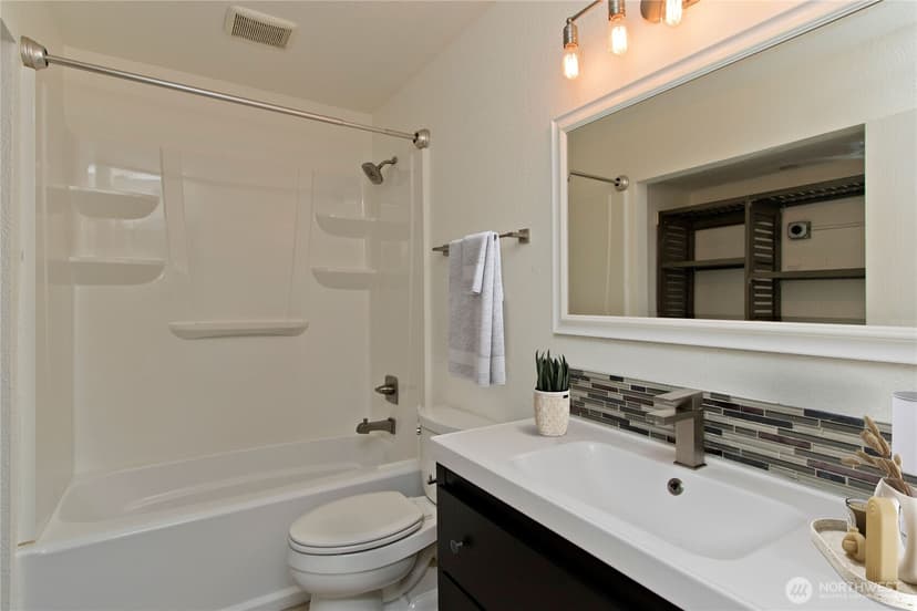 Property photo for 12515 NE 145th Place #D127, Kirkland photo 16
