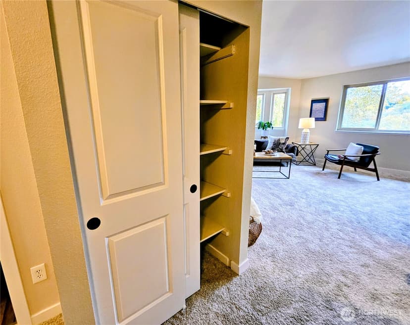 Property photo for 18150 73rd Avenue NE #B306, Kenmore photo 23