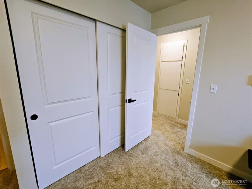 Property photo for 18150 73rd Avenue NE #B306, Kenmore photo 24