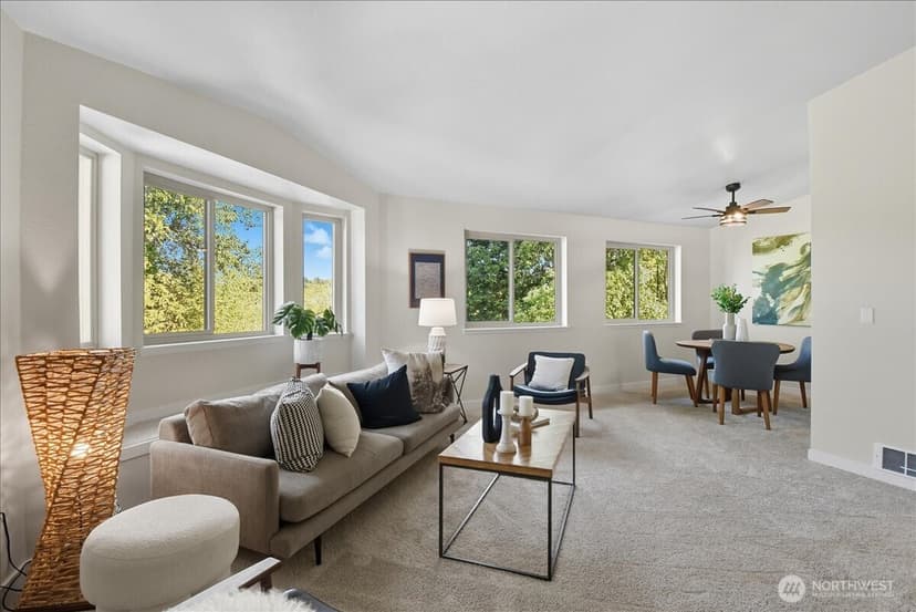 Property photo for 18150 73rd Avenue NE #B306, Kenmore photo 4
