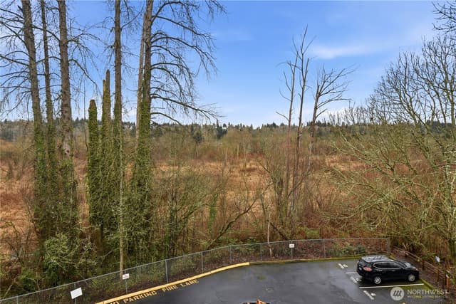 Property photo for 18150 73rd Avenue NE #B306, Kenmore photo 2