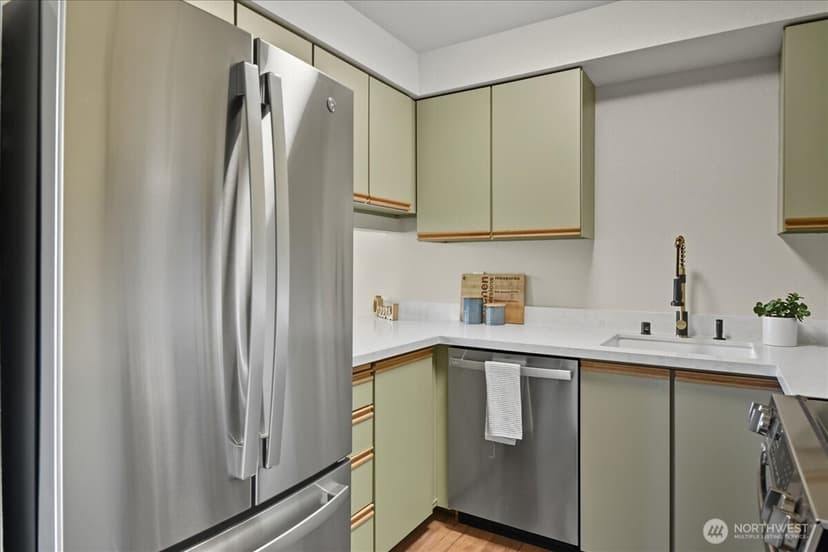 Property photo for 18150 73rd Avenue NE #B306, Kenmore photo 12