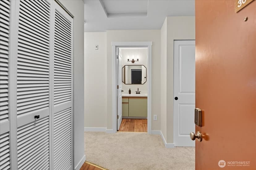 Property photo for 18150 73rd Avenue NE #B306, Kenmore photo 20