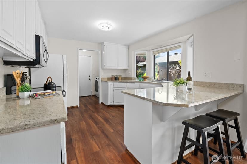 Property photo for 7903 53rd Street W, University Place photo 9