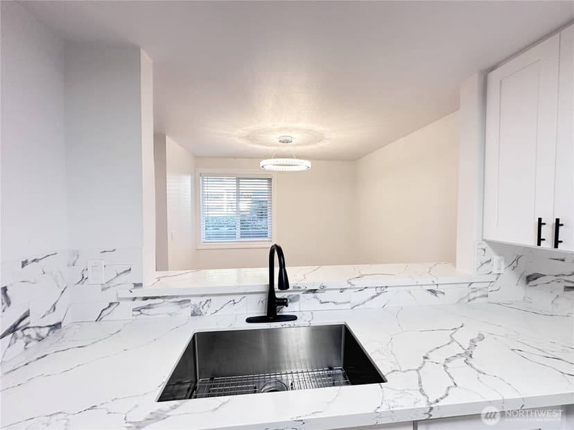Property photo for 901 Sunset Boulevard NE #D113, Renton photo 8