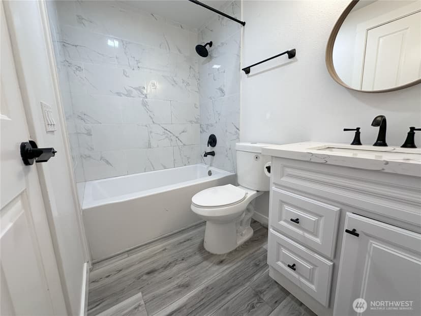 Property photo for 901 Sunset Boulevard NE #D113, Renton photo 17
