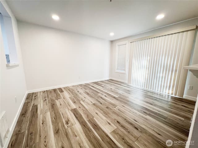 Property photo for 901 Sunset Boulevard NE #D113, Renton photo 2