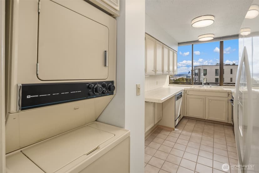 Property photo for 404 N D Street #E4, Tacoma photo 9