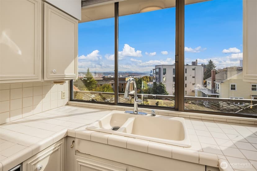 Property photo for 404 N D Street #E4, Tacoma photo 8